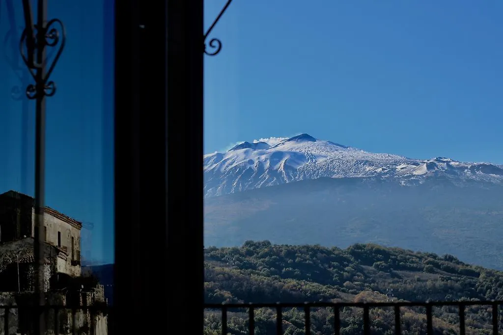 La Dimora Del Castelluccio Bed & Breakfast Castiglione De Sicilia 3*,